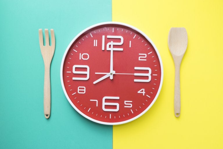 EP (7D): las horas ideales para comer y cenar son, según los españoles…