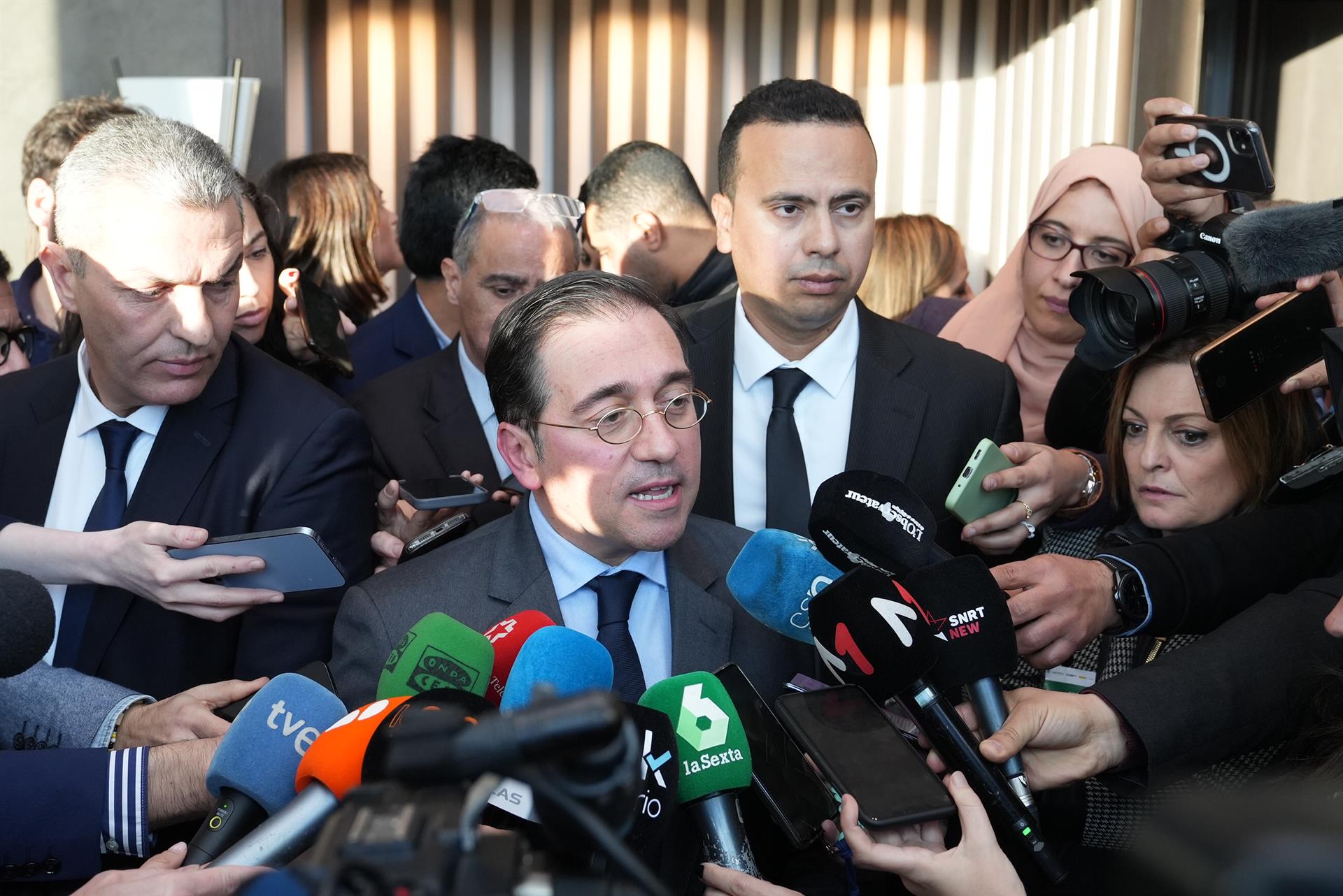 Albares critica que el PP "ningunee" las relaciones con Marruecos: "¿Queremos volver a tiempos como el de Perejil?"