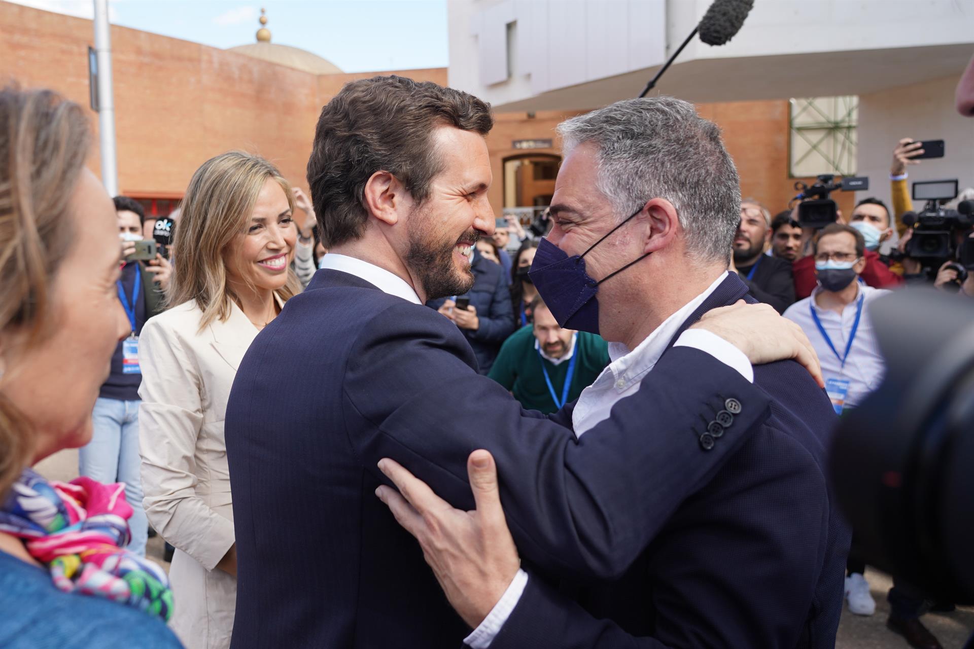 Bendodo afirma que todavía "no se dan las circunstancias" para que Casado participe en actos del PP