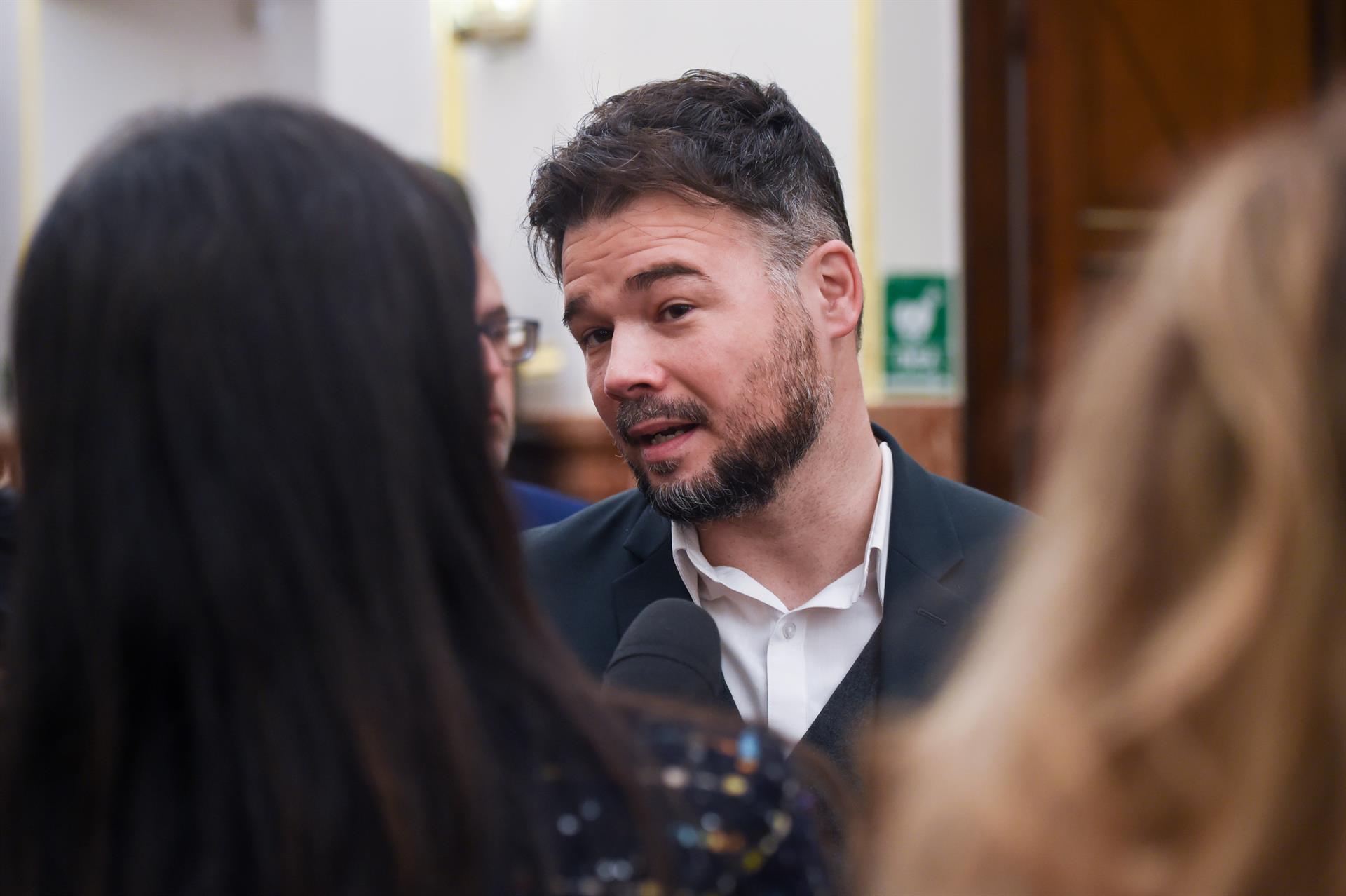 Varios grupos se desmarcan ya de la propuesta de ERC de plantar a Tamames en el debate de la moción de censura