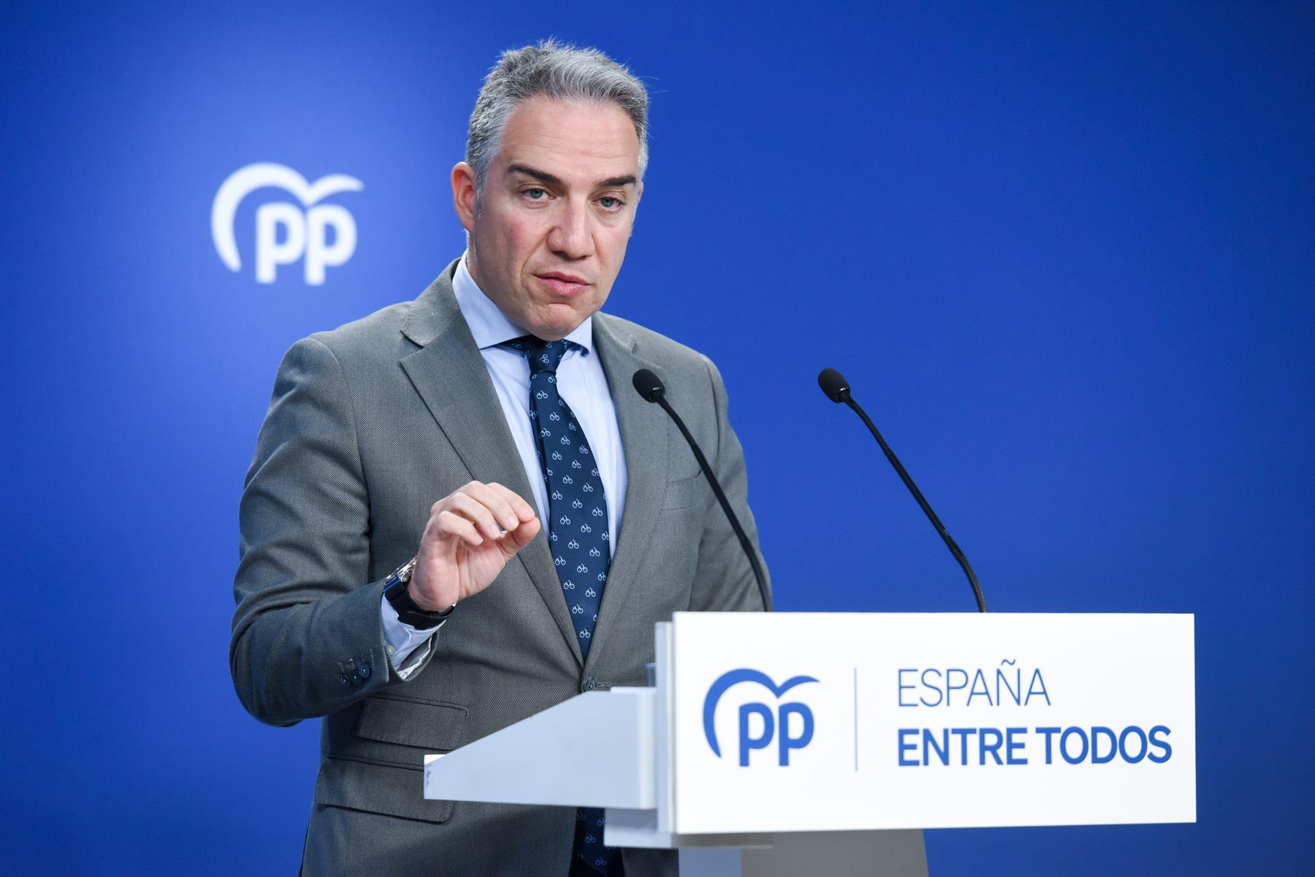 Bendodo pide a Sánchez y PSOE aclarar las "X" en 'Mediador' en vez de buscar implicar al PP o taparlo con Kitchen