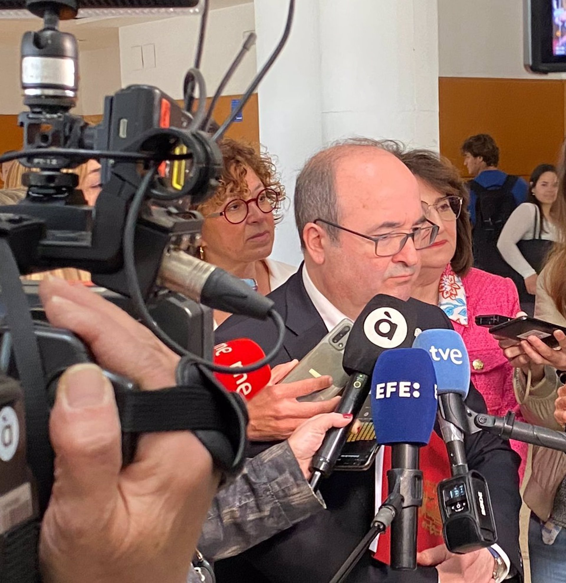 Iceta dice que, de confirmarse el caso Negreira, "es gravísimo" porque "lesiona la imagen del deporte en general"