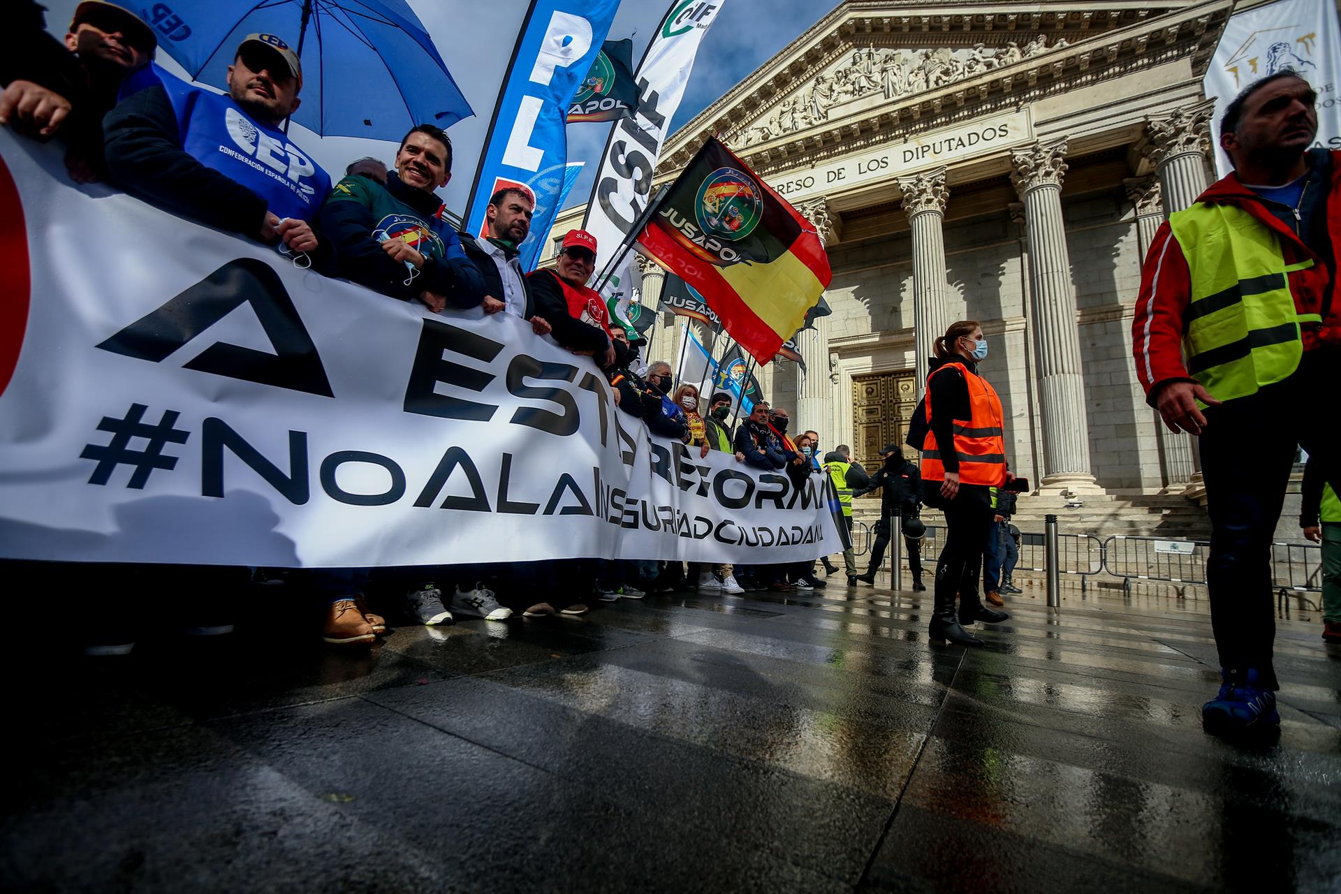 La 'ley mordaza' que aprobó el Gobierno Rajoy en 2015 seguirá vigente tras cinco años de intentos fallidos de reformarla