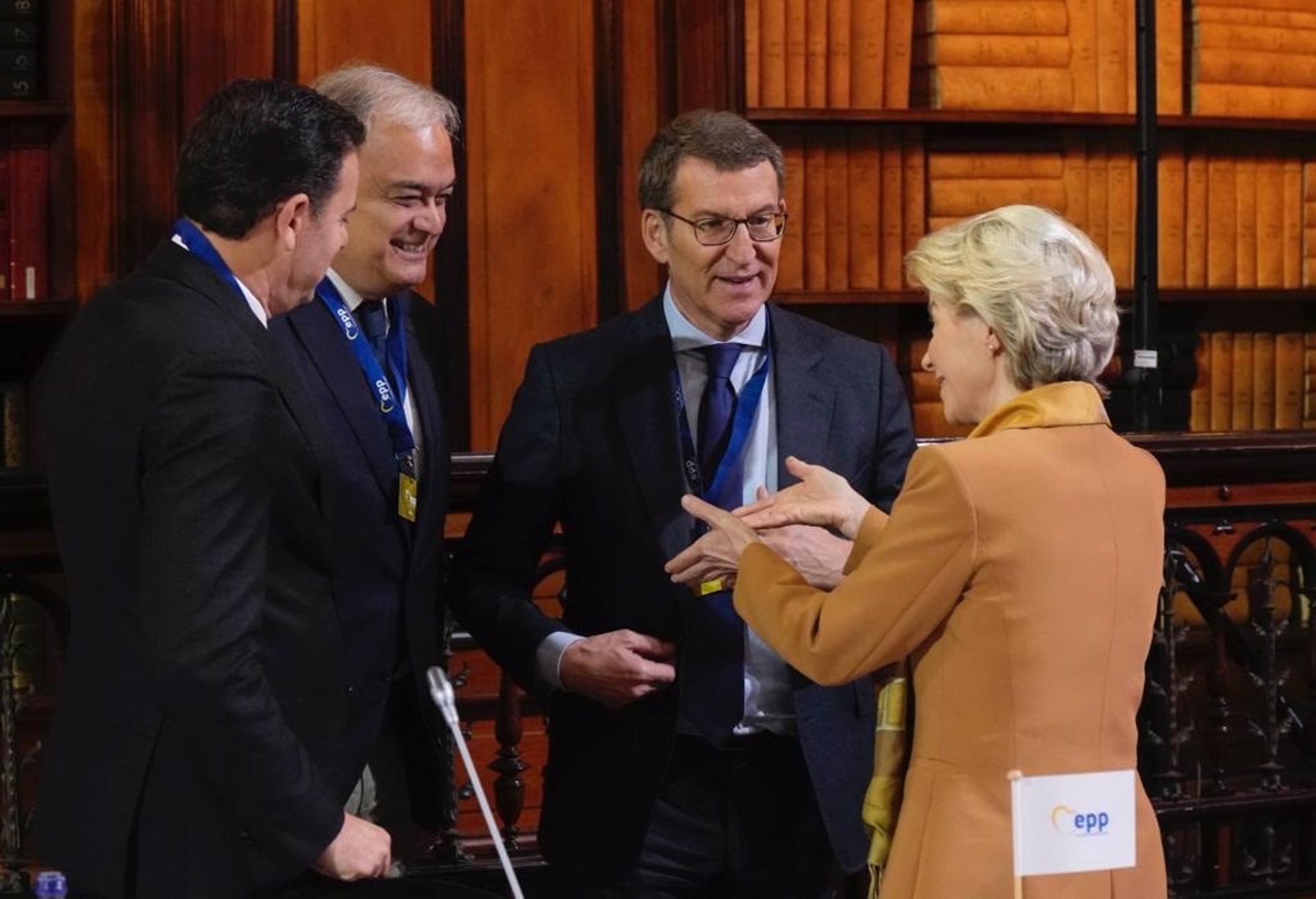 Feijóo censura "la política infantil y populista" de Sánchez y Vox en la moción: "Yo ofrezco una política para adultos"