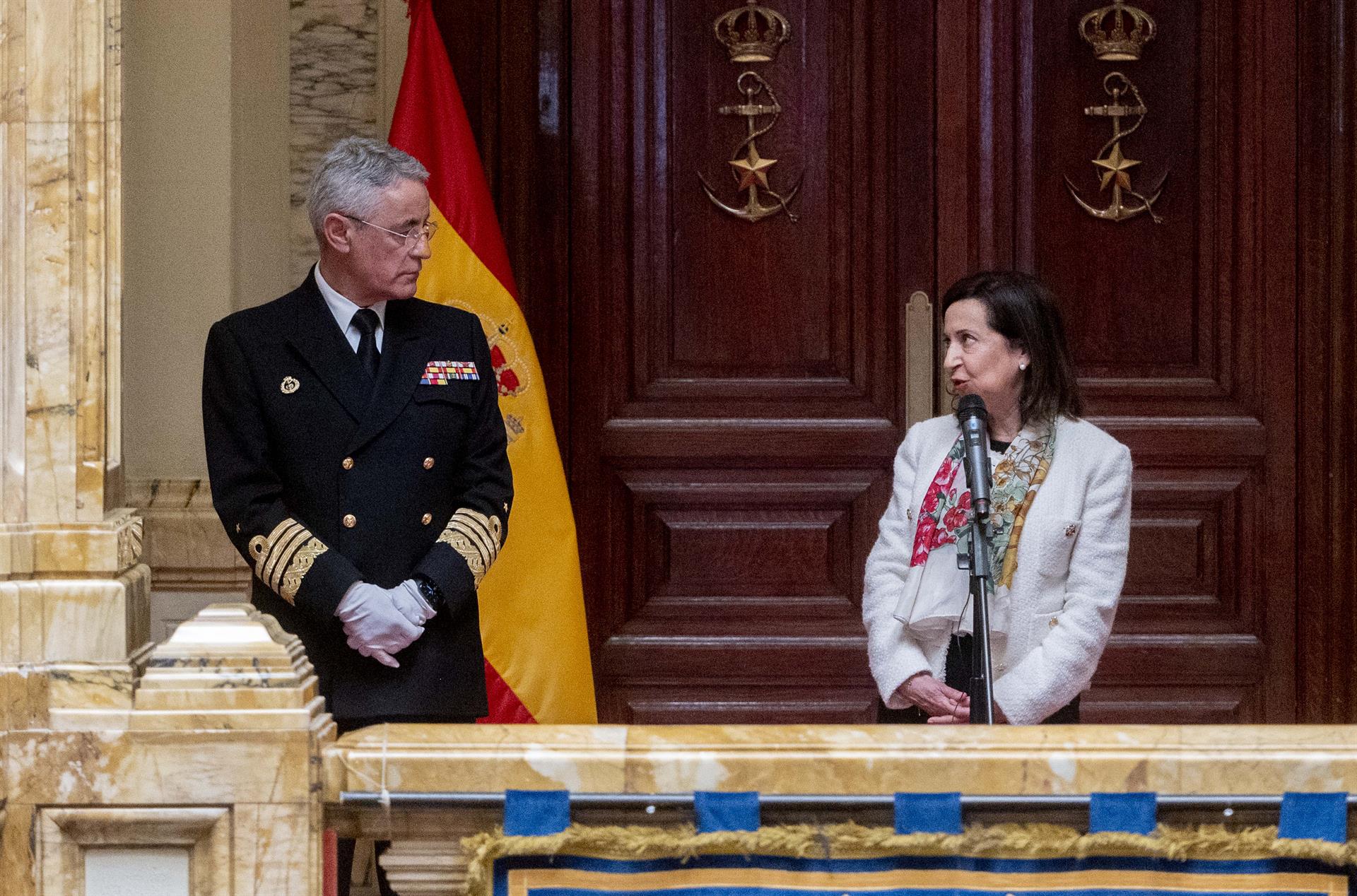 El nuevo jefe de la Armada toma posesión con el reto de aprovechar el aumento del gasto militar