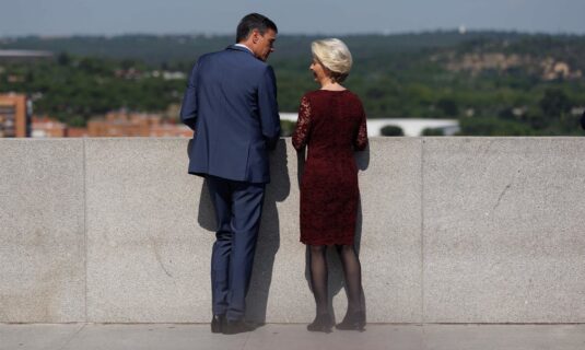 sanchez apoya hoy ante los lideres de la ue dar preferencia a productos europeos y la europa a varias velocidades