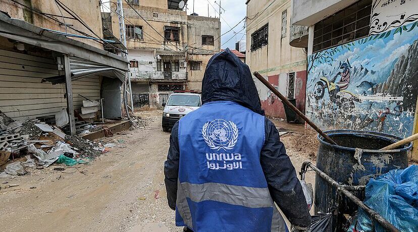 el gobierno carga contra israel por las inaceptables violaciones de edificios de unrwa y defiende a la agencia