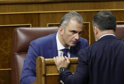 abascal sobre la expulsion de ortega smith de vox ni he hablado con el ni me gustan las telenovelas