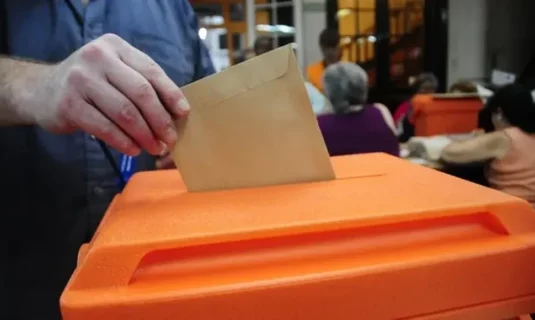 la participacion en extremadura arranca con cifras moderadas