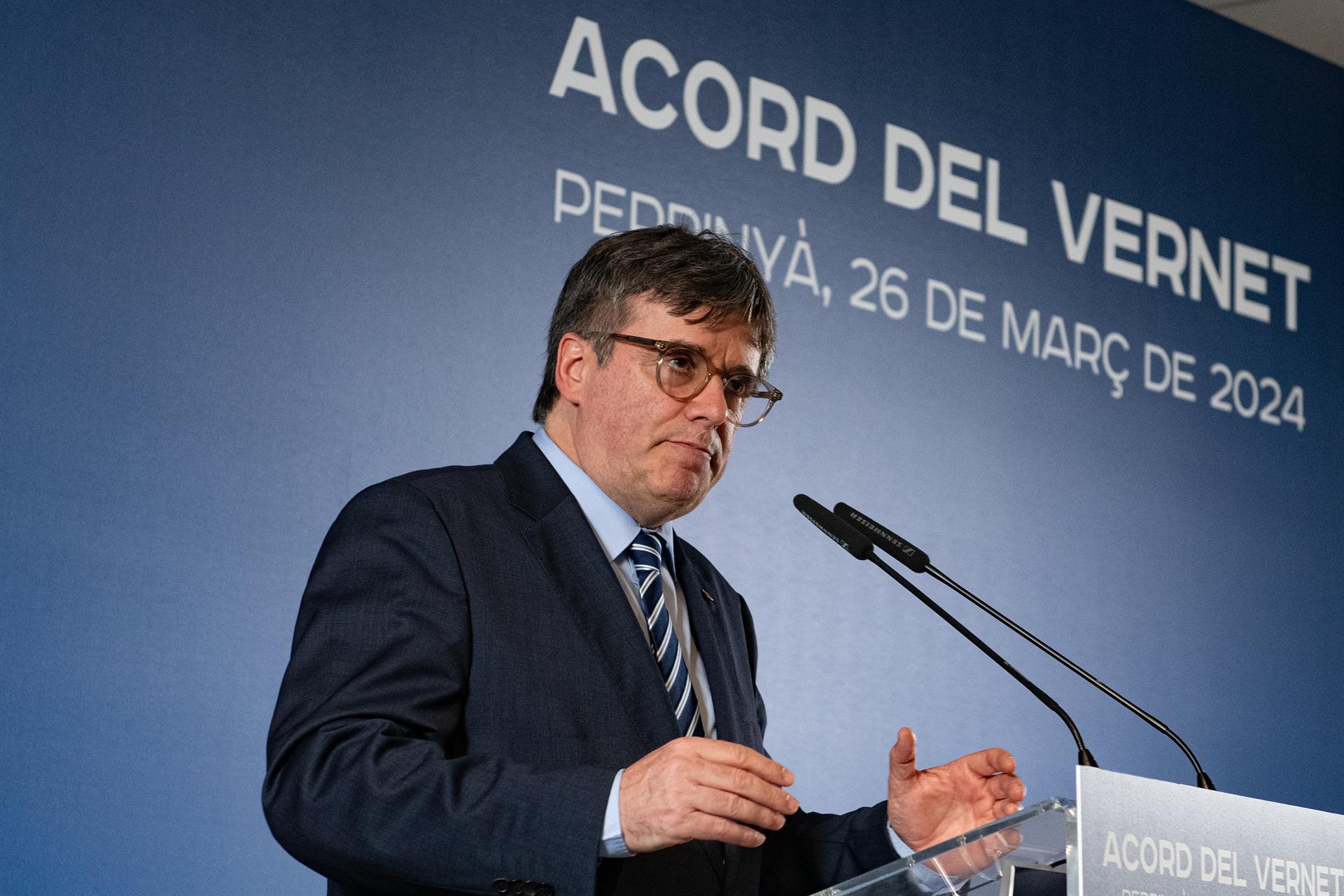 Carles Puigdemont - Glòria Sánchez