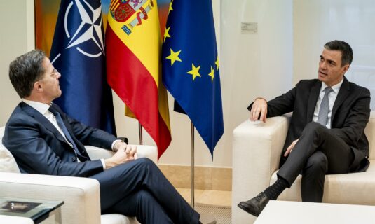 rutte elogia a espana por alcanzar el 2 del gasto del pib en defensa aunque augura que debera invertir mas