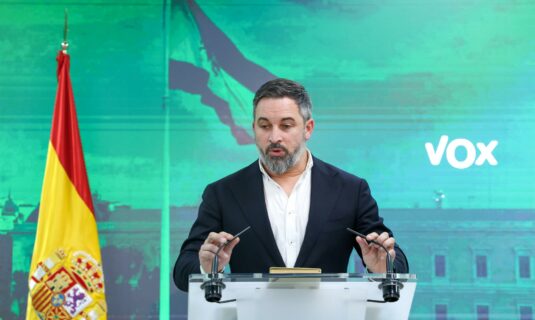 abascal se reune con meloni en roma pude hablar sobre la insolita corrupcion politica que padecemos los espanoles