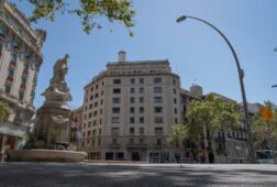 psoe y erc pactan pedir a la ue que reconozca al ico catalan como banco publico