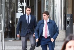 la uco apunta a que el novio de ayuso facturo presuntamente a quiron por trabajos que no podia realizar