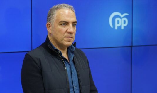 bendodo dice que los mensajes de sanchez a abalos muestran su retrato robot autoritario sin escrupulos
