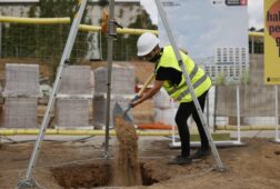 barcelona y otras 14 ciudades piden a europa movilizar 300 000 millones al ano en vivienda