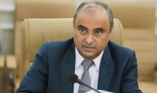 yemen nombra como primer ministro al actual ministro de finanzas tras la renuncia de bin mubarak