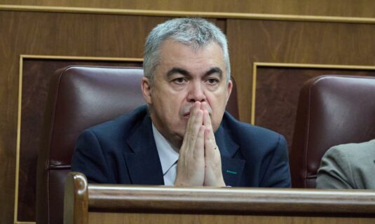 la uco apunta a presuntas comisiones del 2 en trama cerdan el supremo imputa a exdirectivos de acciona