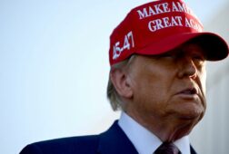 trump anuncia aranceles a paises que envian tropas a groenlandia