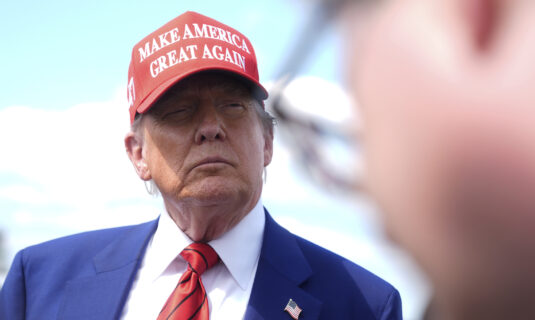 trump amenaza con aranceles a espana por no elevar el gasto en defensa al 5 del pib es una falta de respeto a la otan