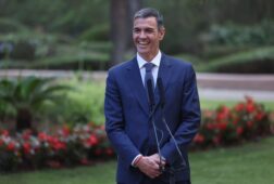 sanchez asegura que no habra crisis de gobierno pero emplaza a volver a preguntarle en el futuro