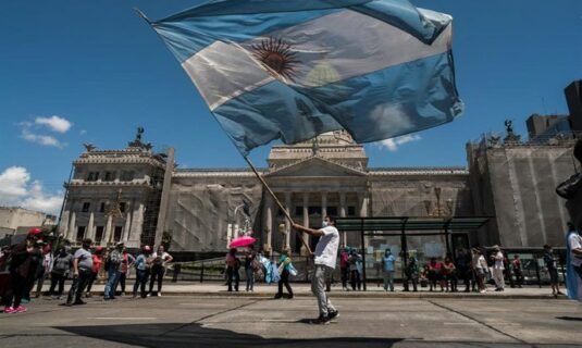 argentina fuerte caida en la participacion de las legislativas