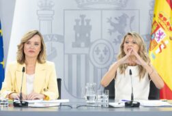 el gobierno insiste en que presentara los presupuestos pero no aclara si los sometera a votacion