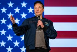 elon musk acusa a sanchez de ser un tirano y un traidor con espana por prohibir las redes sociales a menores de 16