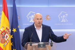 tellado pp nadie voto a vox en extremadura para que actuen como si fuesen el psoe y podemos