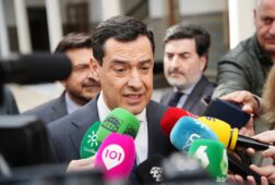moreno ve irresponsable y mamporrero del gobierno a puente si dedicara su tiempo a trenes las cosas funcionarian