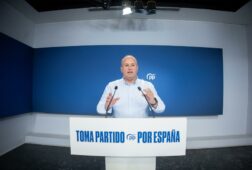 tellado reprocha a illa que en su primer ano de gobierno haya asumido toda la agenda del independentismo