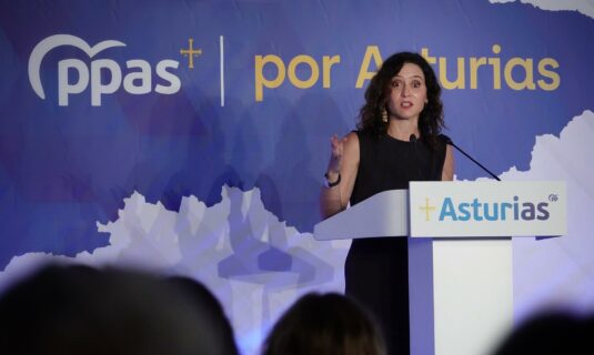 ayuso critica que illa pase al ataque sin pudor y sin etica y carga contra su vergonzosa reunion con puigdemont