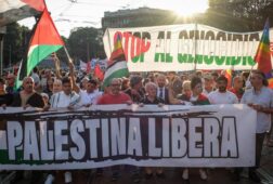 miles de personas salen a las calles de italia para reclamar mas presion a israel