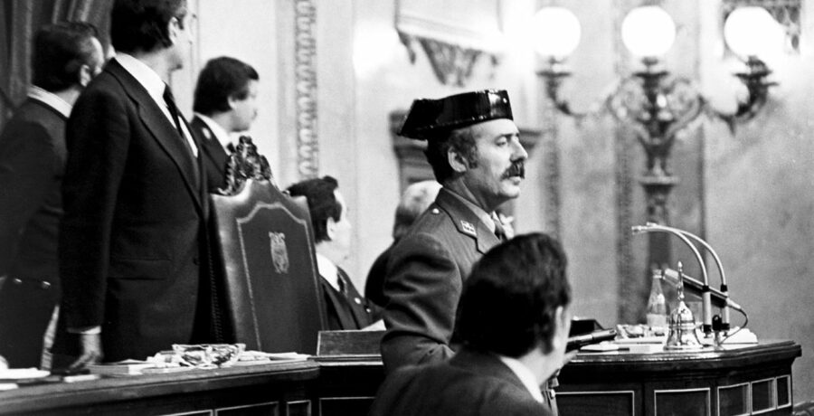 sanchez anuncia la desclasificacion de los documentos del 23f