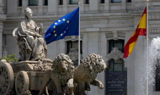 moodys mejora la calificacion de 14 gobiernos autonomicos y entidades locales tras elevar la nota de espana