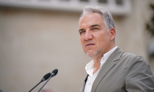 bendodo mazon esta al frente de la recuperacion pese a quien pese y el gobierno busca redito de la dana