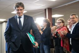 junts consulta este miercoles y jueves a sus bases para saber si apoyan la ruptura con el psoe