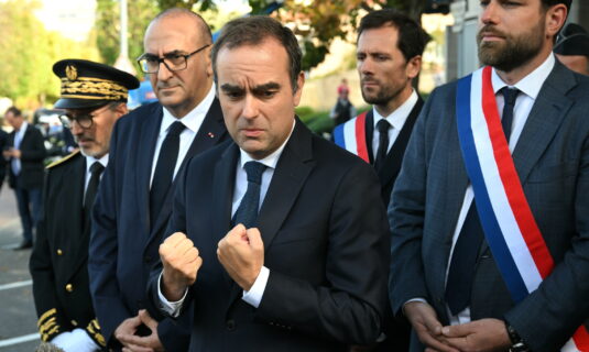 francia lecornu contempla elecciones legislativas con las municipales de marzo