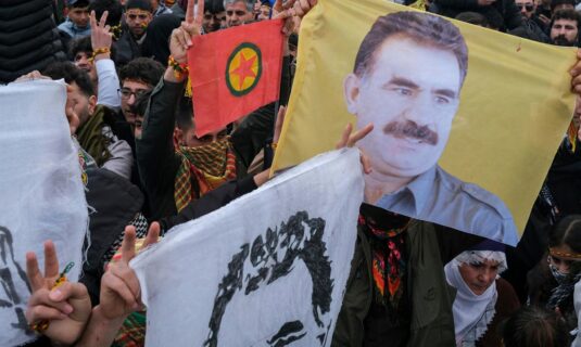 el pkk anuncia su completa retirada de turquia tras cuatro decadas de conflicto armado
