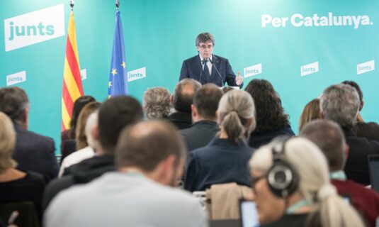 la militancia de junts ratifica con un 8698 la decision de romper con el psoe