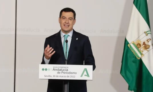 dimite la consejera de salud andaluza tras el fallo en los cribados de cancer