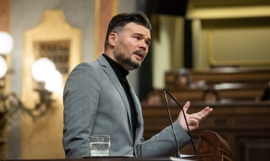 rufian erc tacha a mazon de psicopata por asistir al funeral de estado de las victimas de la dana