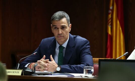 sanchez admite que ha cobrado en efectivo del psoe pero nunca por encima de mil euros