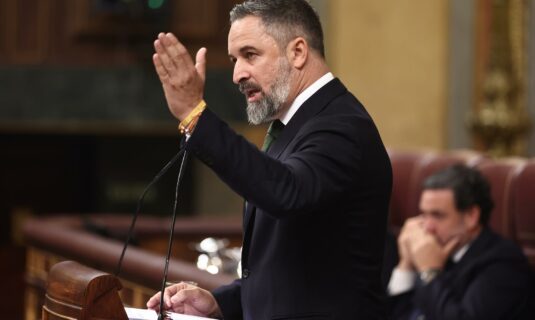 abascal ofrece a sanchez adelantar las elecciones en valencia si convoca generales si no callese y dejenos