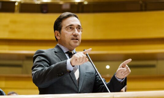 el pp acusa a albares de alentar el odio a espana en iberoamerica y de arrastrar por el suelo la imagen del pais