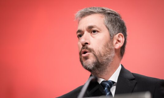 el gobierno de ayuso cree que sanchez no esta legitimado para nombrar a una nueva fiscal general