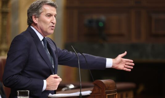 feijoo afea a sanchez que censure al rey emerito en el congreso no lo ha hecho ningun presidente democratico