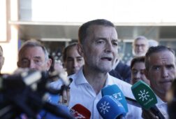 iu pide acelerar proyectos movilizadores de la izquierda con primarias para elegir lider no hay tiempo que perder