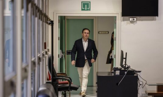 perez llorca se somete este jueves al debate de investidura