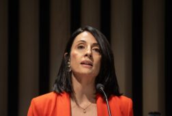 torro augura que extremadura sera el primer sitio donde se de una leccion a la derecha